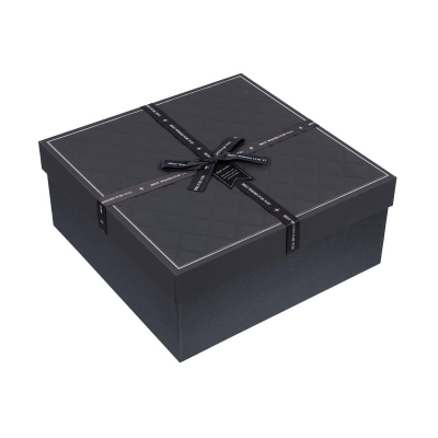 Коробка подарочная квадратная 20.5x20.5x8см Stilerra черная