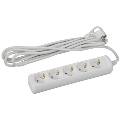 Удлинитель сетевой ЭРА с заземлением 5 розеток/5.0м 3500Вт белый