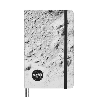 Записная книжка A5&nbsp;&nbsp;88л линейка Moleskine® LE 'Nasa-Inspired' твердая обложка 'Moon' на резиновой застежке серебристая