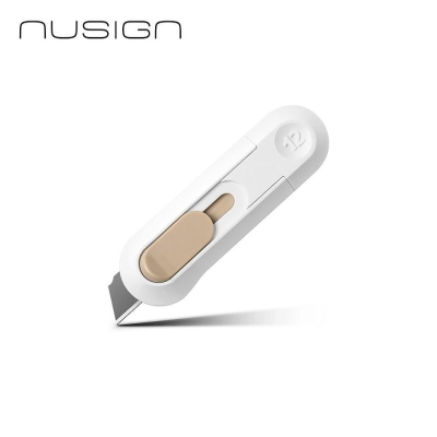 Нож макетный Мини 12мм Deli 'Nusign' пластиковый корпус с возвратной пружиной белый в блистере