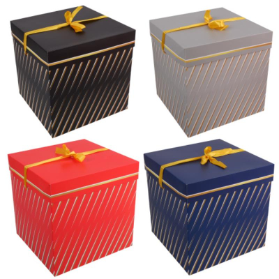 Коробка подарочная квадратная 30х30х30см 'Мерцание' складная ассорти