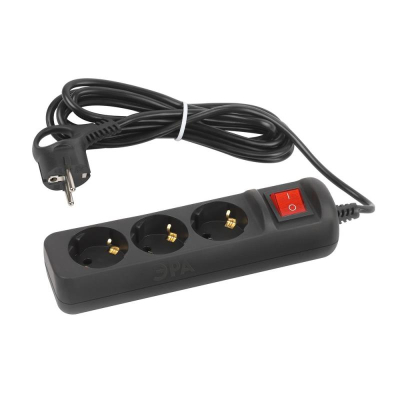 Удлинитель сетевой ЭРА с заземлением и выключателем 3 розетки/3.0м 2200Вт черный