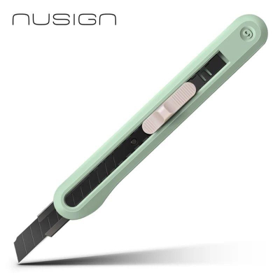 Нож макетный&nbsp;&nbsp;9мм Deli 'Nusign' пластиковый корпус металлические направляющие лезвия автоблокировка зеленый в блистере