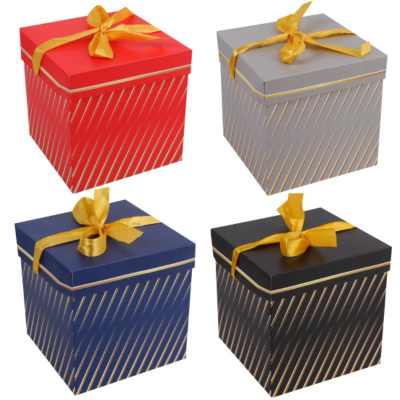 Коробка подарочная квадратная 15х15х15см 'Мерцание' складная ассорти