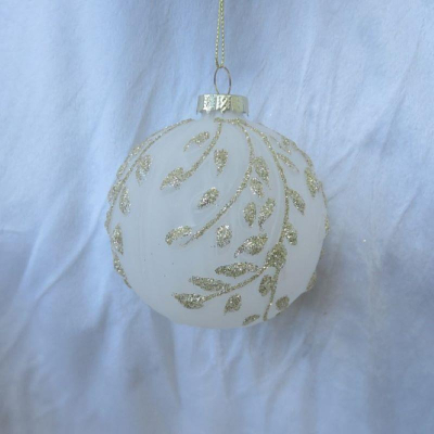 Шар  80мм белый с золотыми листочками стекло