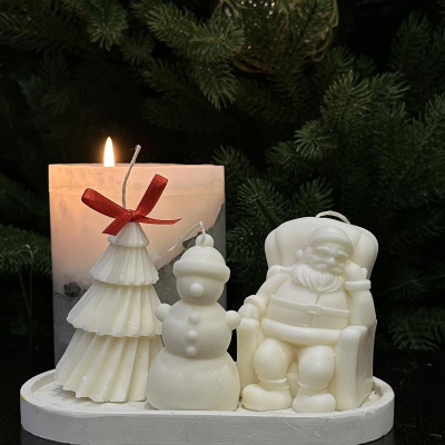 Свеча новогодняя фигурная 2шт из соевого воска в подарочном пакете 'Новый Год' ассорти