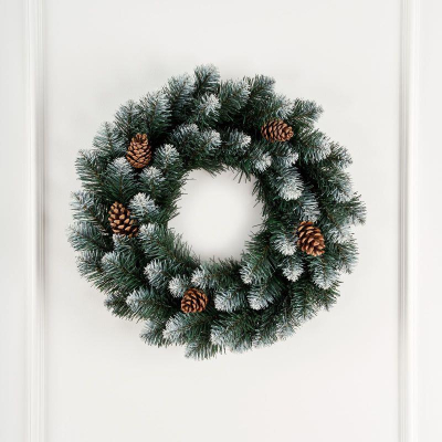 Венок еловый 50см Max Christmas 'Канадский' зеленый с белыми кончиками и шишками