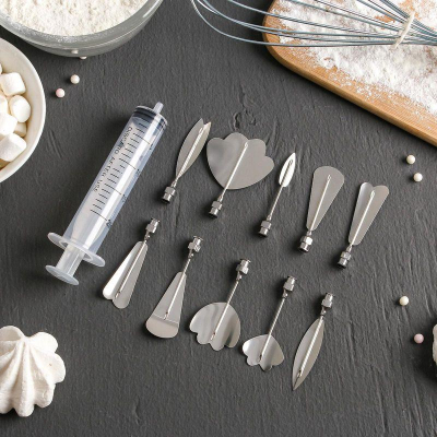 Набор форм для моделирования кондитерских украшений шприц и 10 насадок