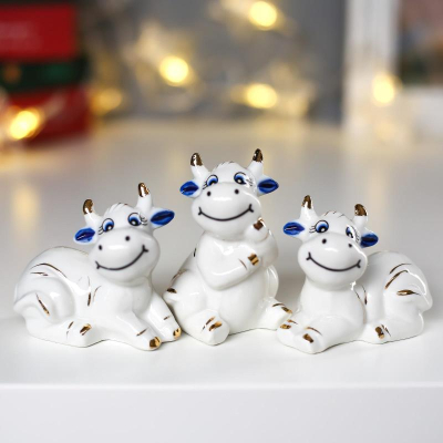 Сувенир новогодний 'Белые бычки' керамика 3шт 7х5х4.5см
